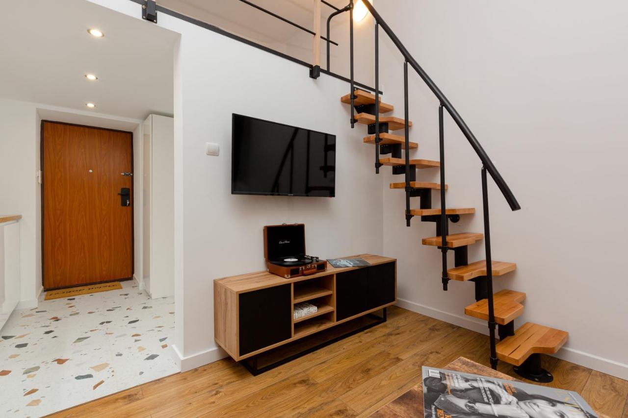 Mezzanine Lwowska Srodmiescie By Renters *